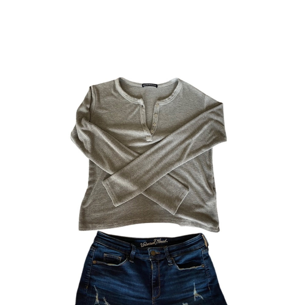 Grey crop top